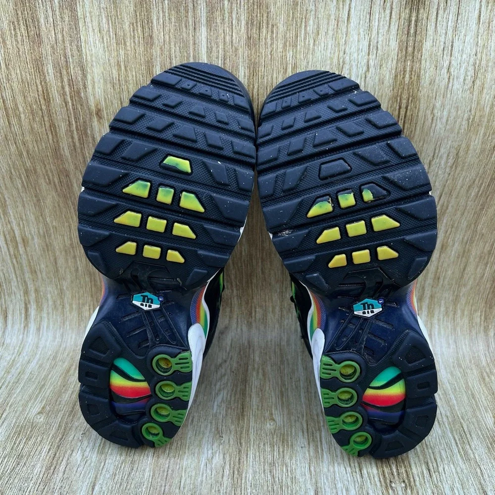 Nike Air Max Plus GS Evolution Of Icons Youth Size 7Y Black Shoes DD2008-001